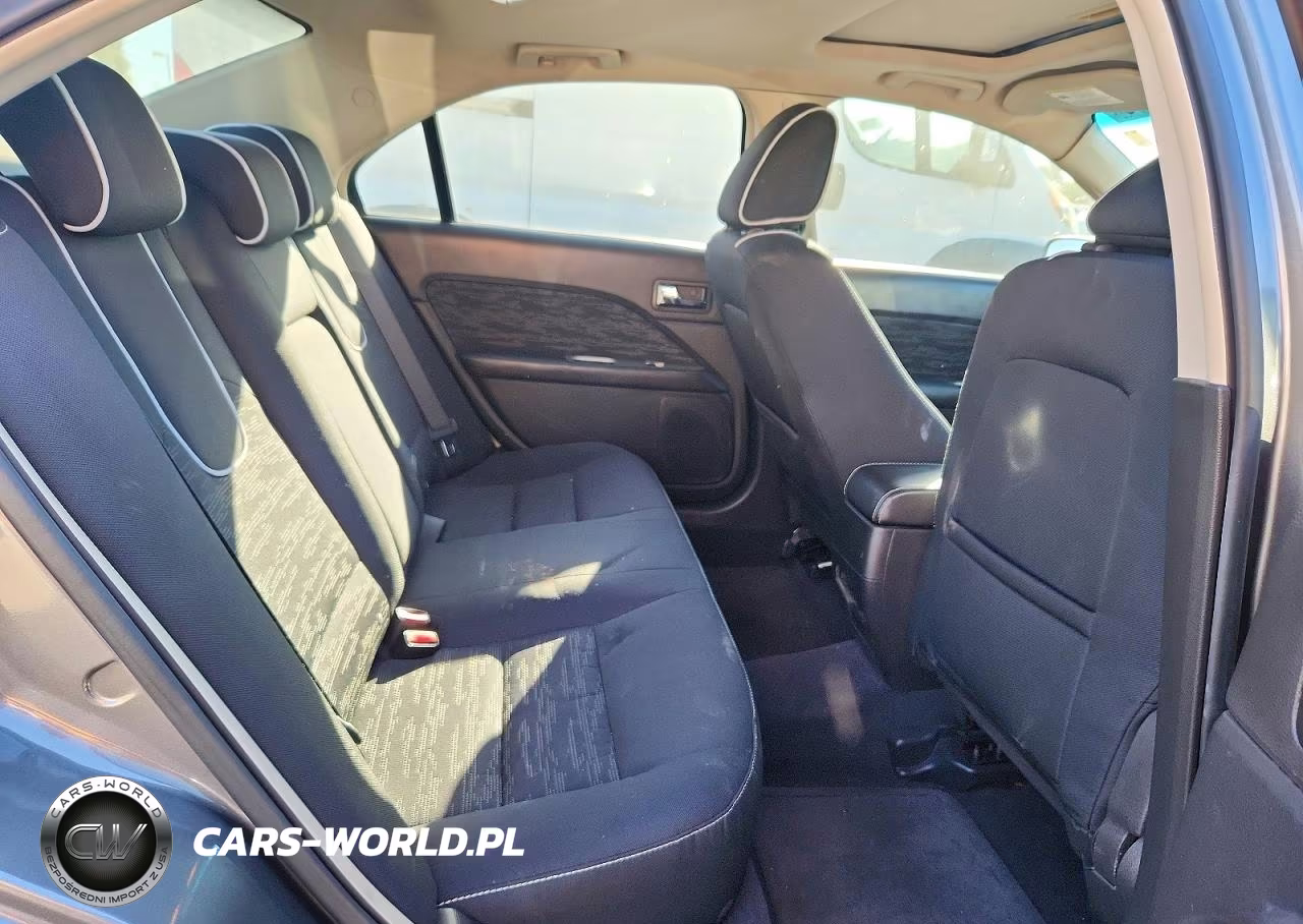 2010 Ford Fusion Se VIN:3FAHP0HA5AR387230 - 10