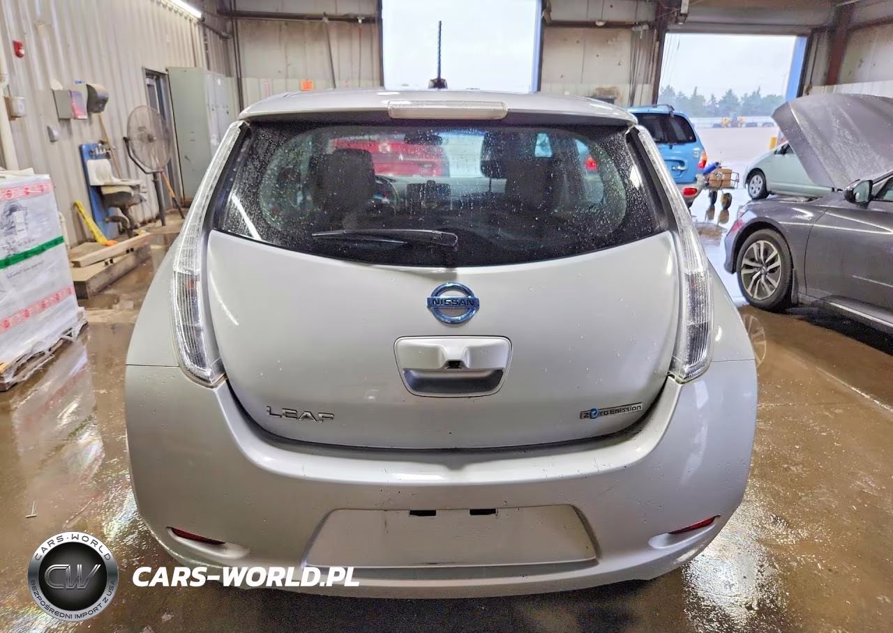 2015 Nissan Leaf S VIN:1N4AZ0CP9FC311880 - 6