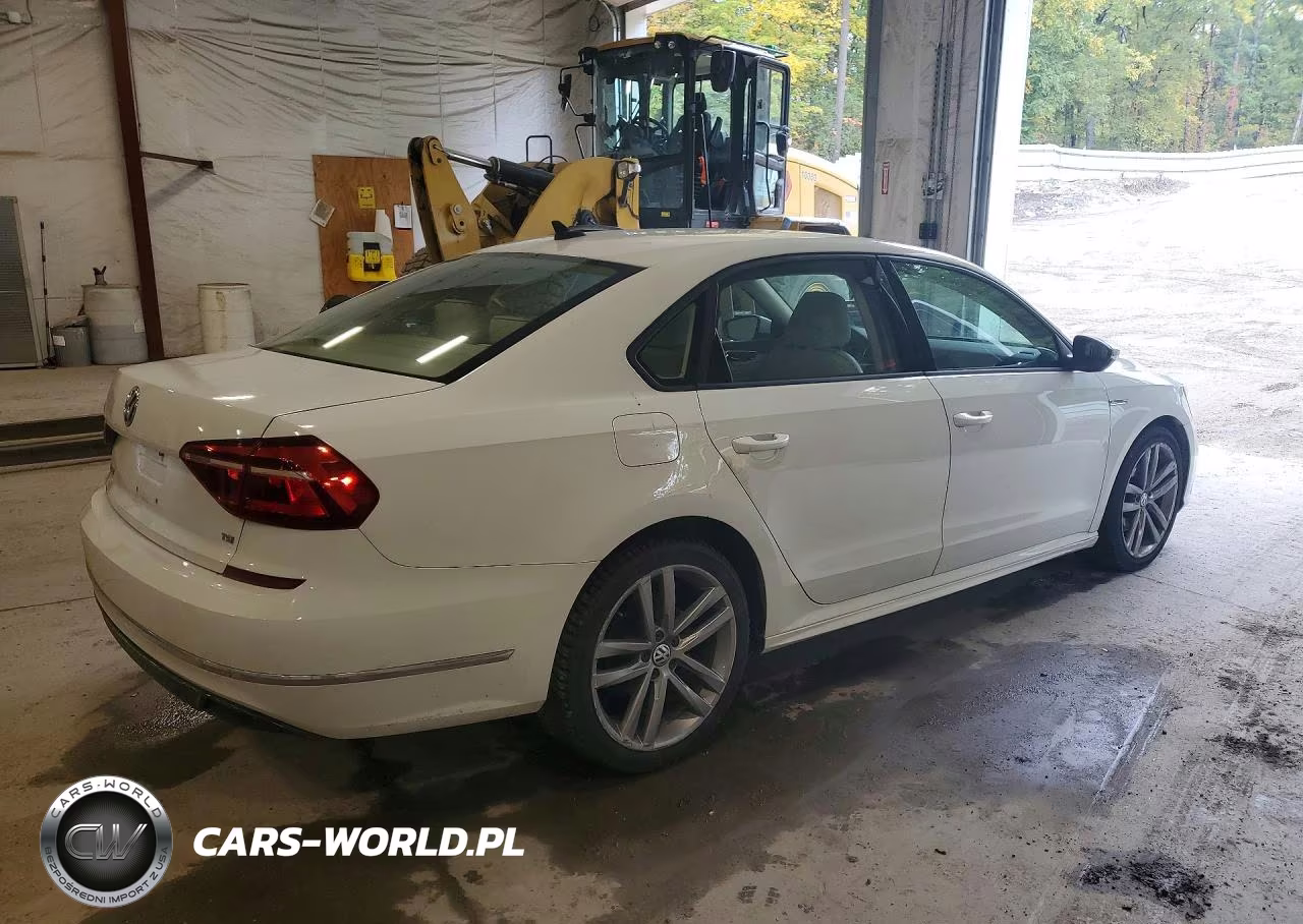 2018 Volkswagen Passat S VIN:1VWAA7A30JC008227 - 3