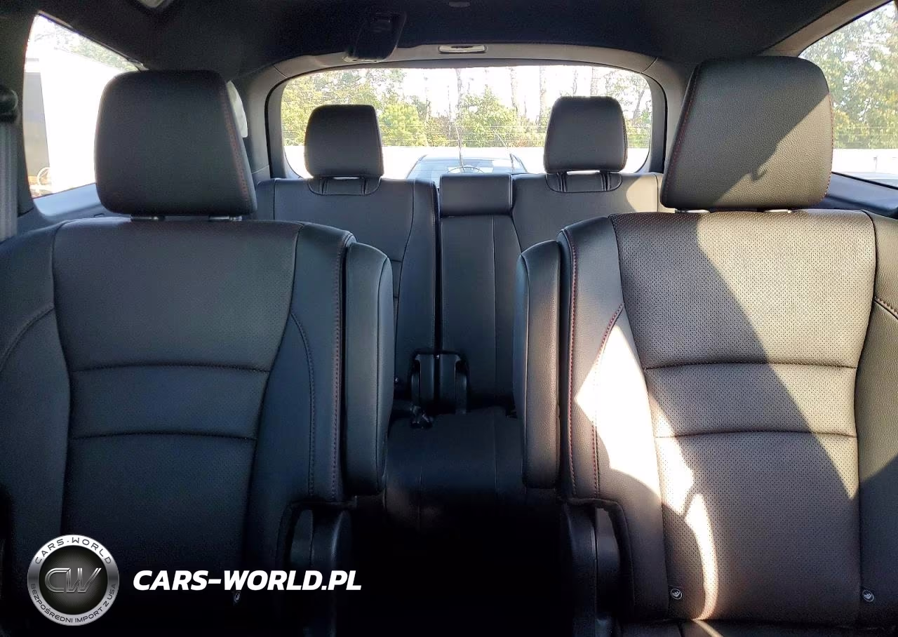 2022 Honda Pilot Black VIN:5FNYF6H7XNB047891 - 10