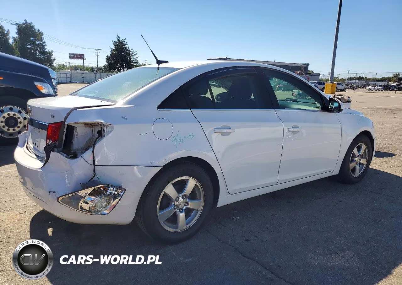 2013 Chevrolet Cruze Lt VIN:1G1PC5SB8D7183073 - 3