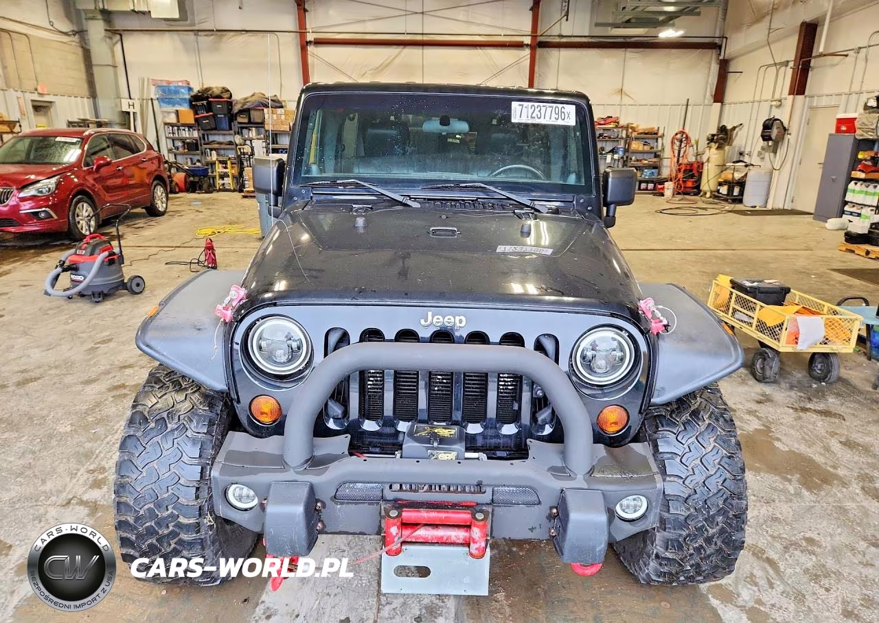 2012 Jeep Wrangler Unlimited Rubicon VIN:1C4BJWFG0CL283838 - 5
