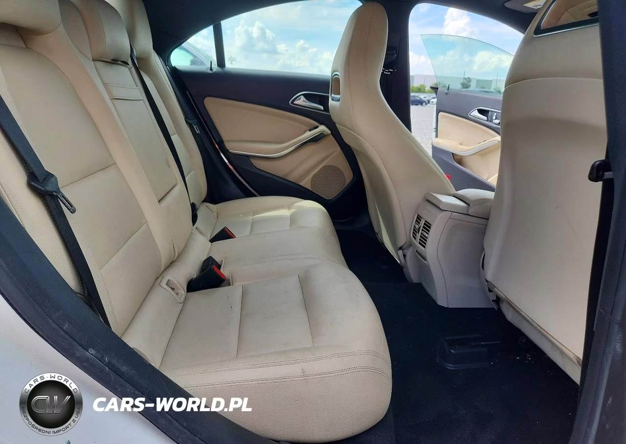 2018 Mercedes-Benz Cla 250 VIN:WDDSJ4EB6JN692119 - 10
