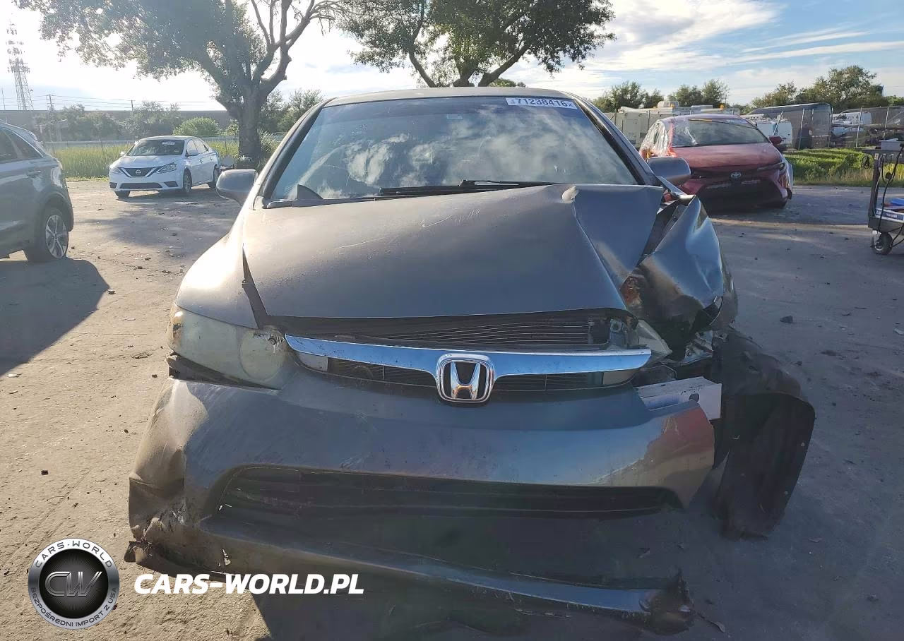 2008 Honda Civic Lx VIN:2HGFA165X8H323707 - 5