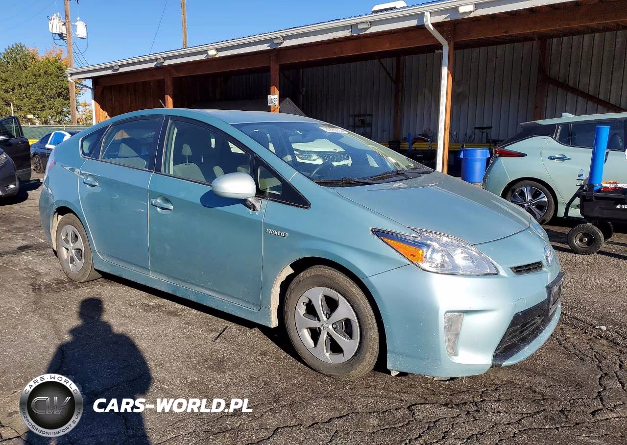 2013 Toyota Prius Two VIN:JTDKN3DU8D5614201 - 4