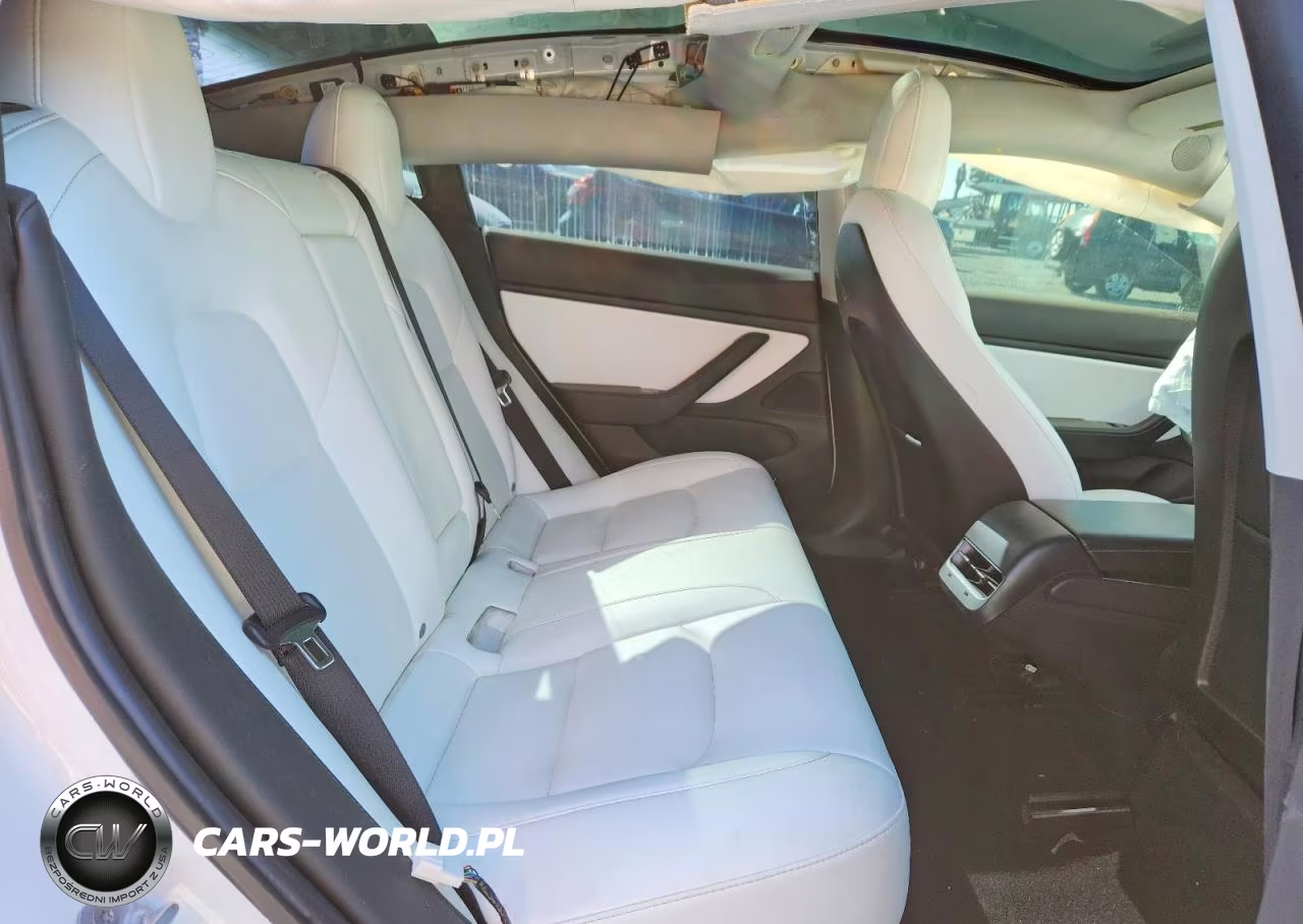 2019 Tesla Model 3 VIN:5YJ3E1EB8KF421841 - 10