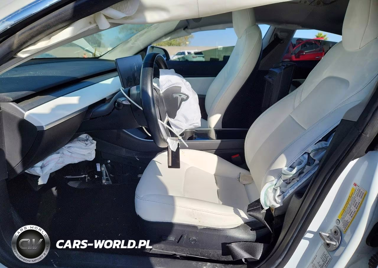 2019 Tesla Model 3 VIN:5YJ3E1EB8KF421841 - 7