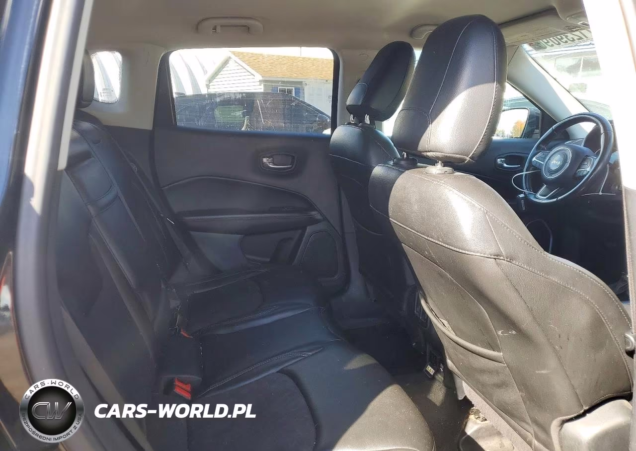2018 Jeep Compass Latitude VIN:3C4NJDBB7JT291223 - 11
