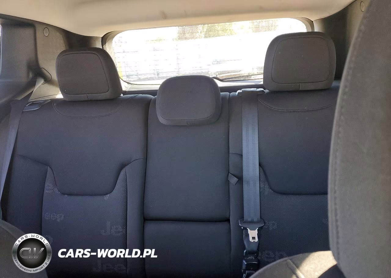 2015 Jeep Renegade Latitude VIN:ZACCJBBT8FPB34691 - 10