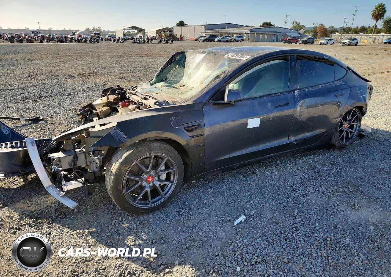 2022 Tesla Model 3 Long Range Dual Motor All-Wheel Drive