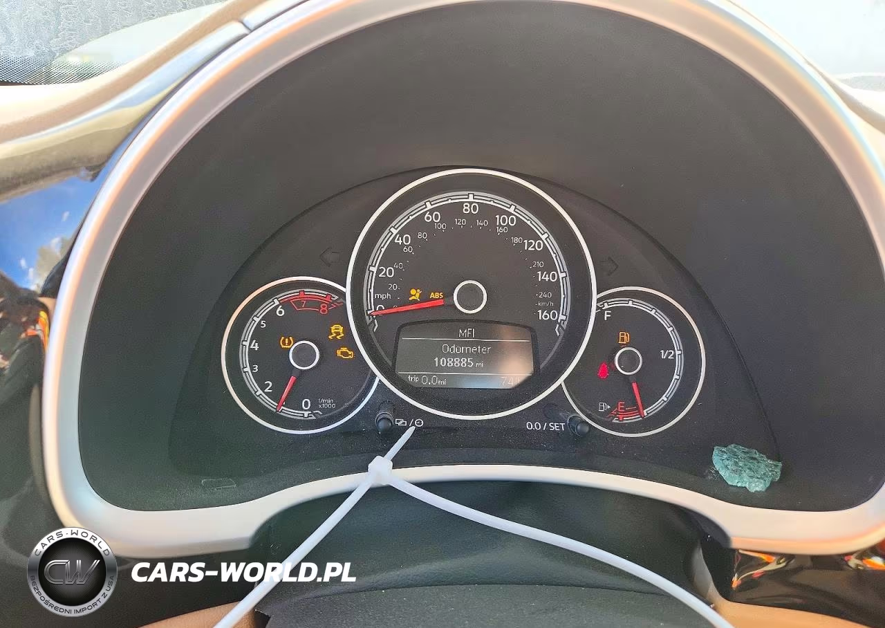 2018 Volkswagen Beetle Se VIN:3VWJD7AT4JM712288 - 9