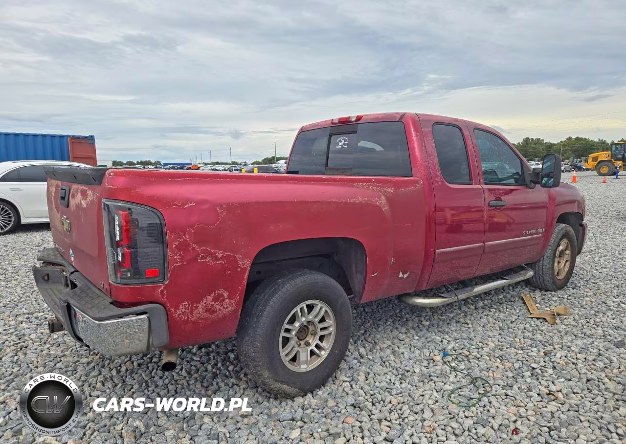 2007 Chevrolet Silverado C1500 VIN:2GCEC19J371593897 - 3