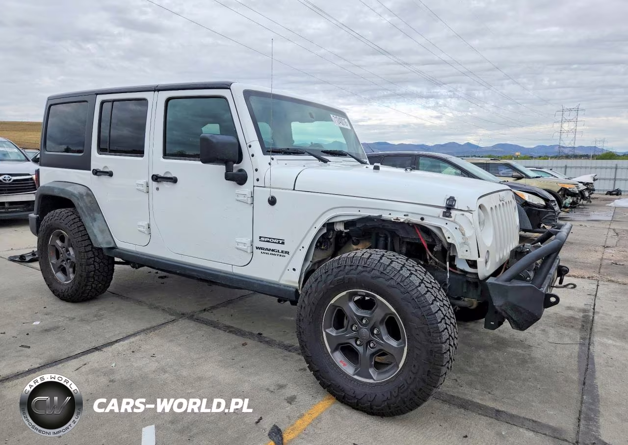2017 Jeep Wrangler Unlimited Sport VIN:1C4HJWDG6HL718592 - 4
