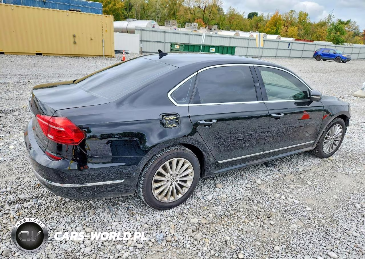 2016 Volkswagen Passat Se VIN:1VWBT7A33GC032397 - 3