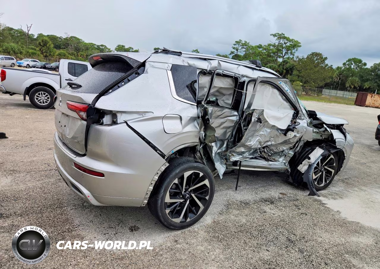 2024 Mitsubishi Outlander Sel VIN:JA4J3WA85RZ016698 - 3