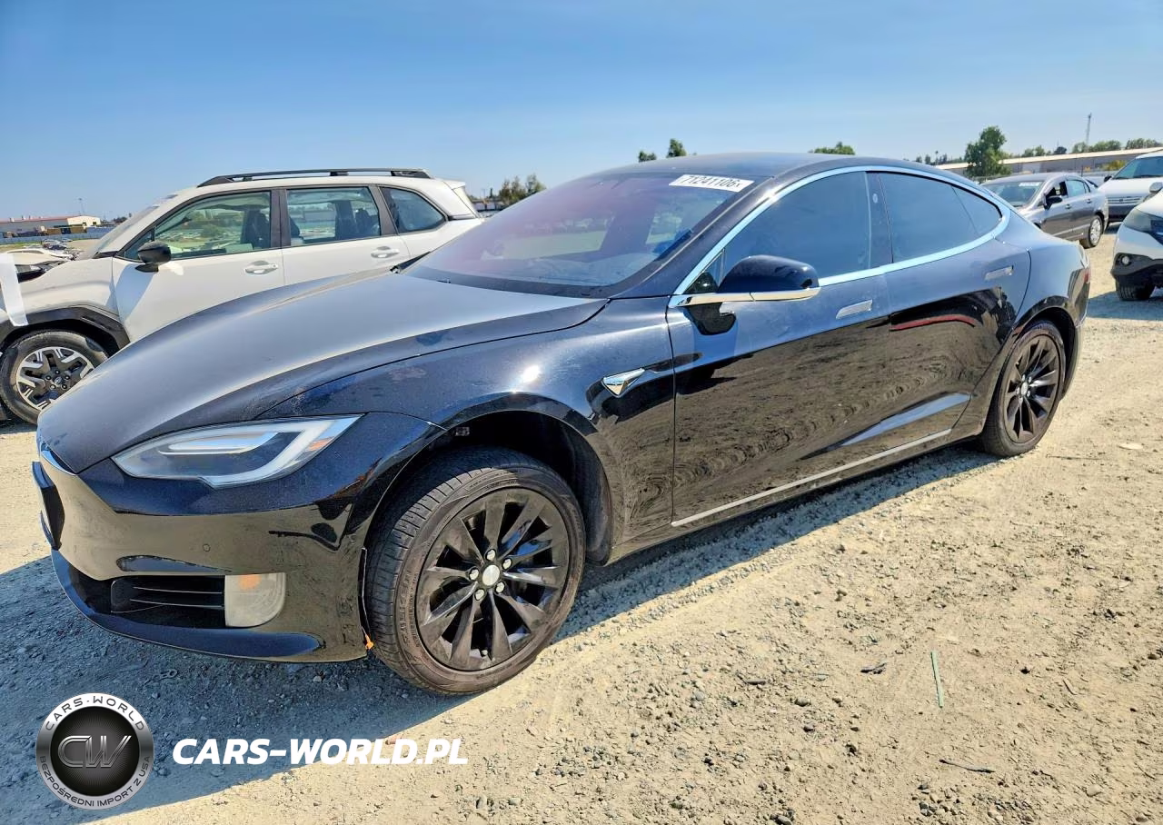 2017 Tesla Model S – zdjęcie 1 z 12