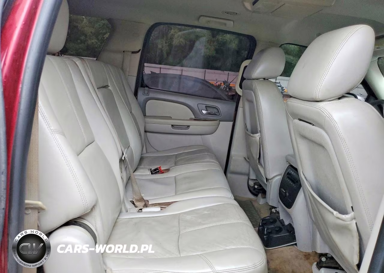 2011 Chevrolet Suburban C1500 Lt VIN:1GNSCJE09BR270364 - 10