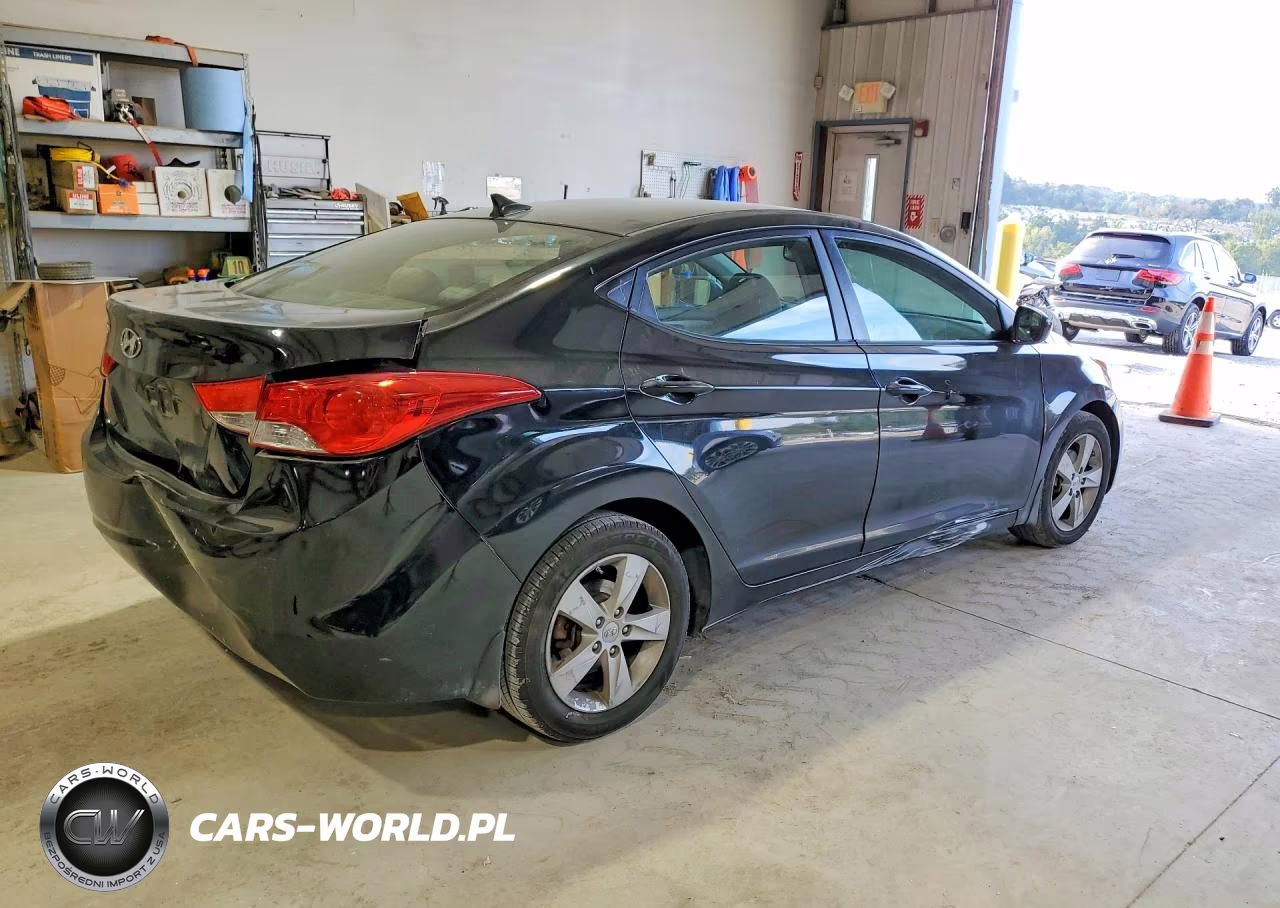 2012 Hyundai Elantra Gls VIN:KMHDH4AE4CU440176 - 3