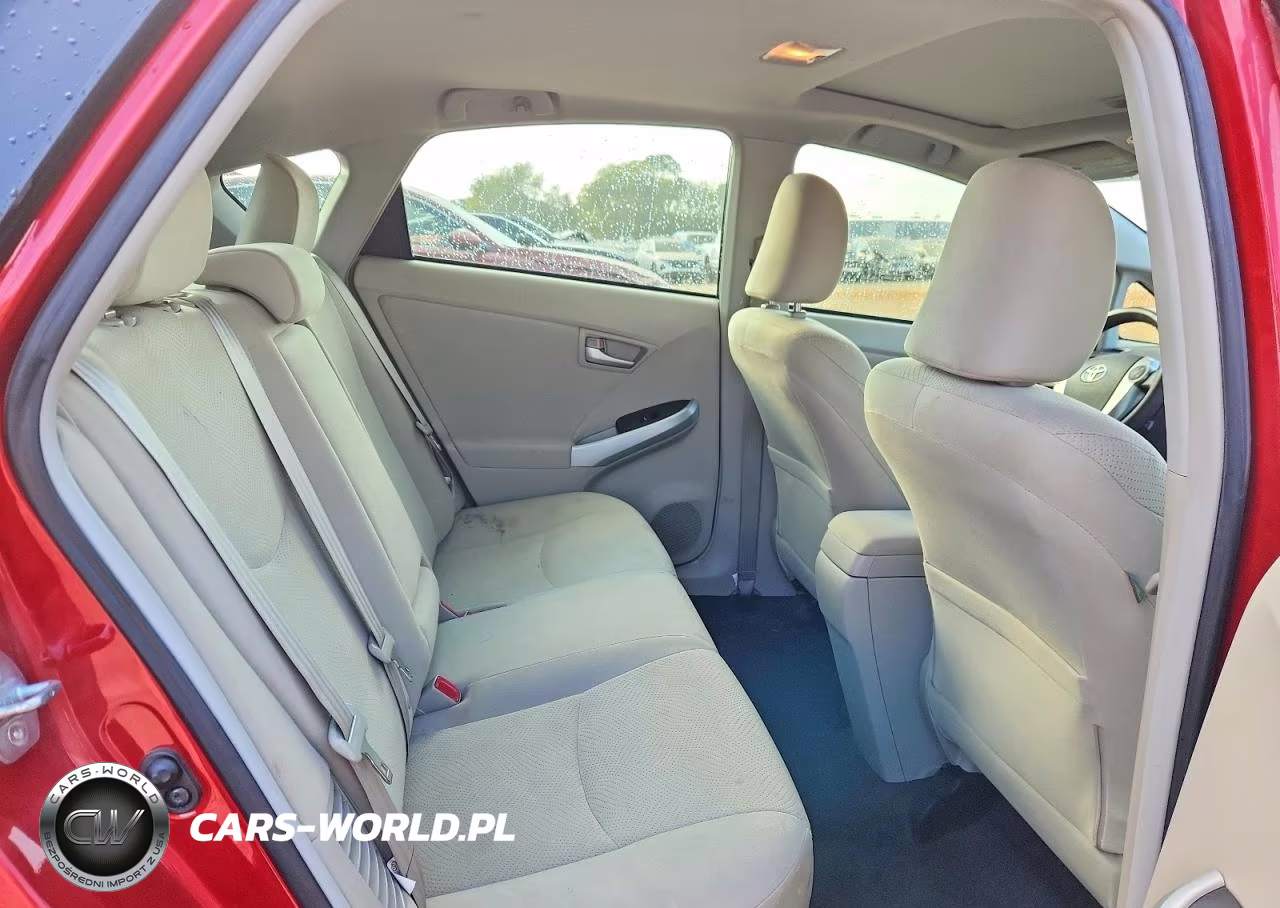 2013 Toyota Prius Three VIN:JTDKN3DU2D5596150 - 11