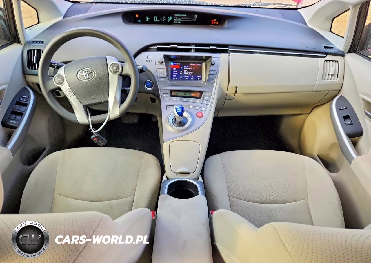 2013 Toyota Prius Three VIN:JTDKN3DU2D5596150 - 8