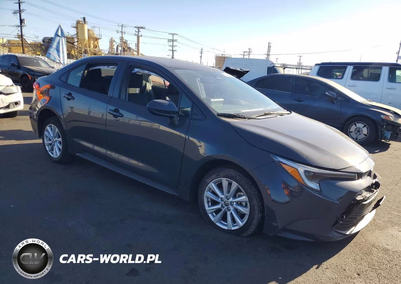 2026 Toyota Corolla Hybrid Le VIN:JTDBCMFE0T3137694 - 4