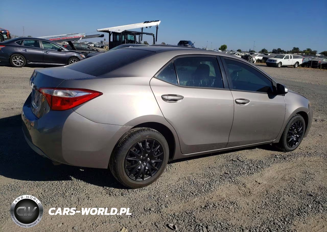 2016 Toyota Corolla Le VIN:2T1BURHE3GC636249 - 3