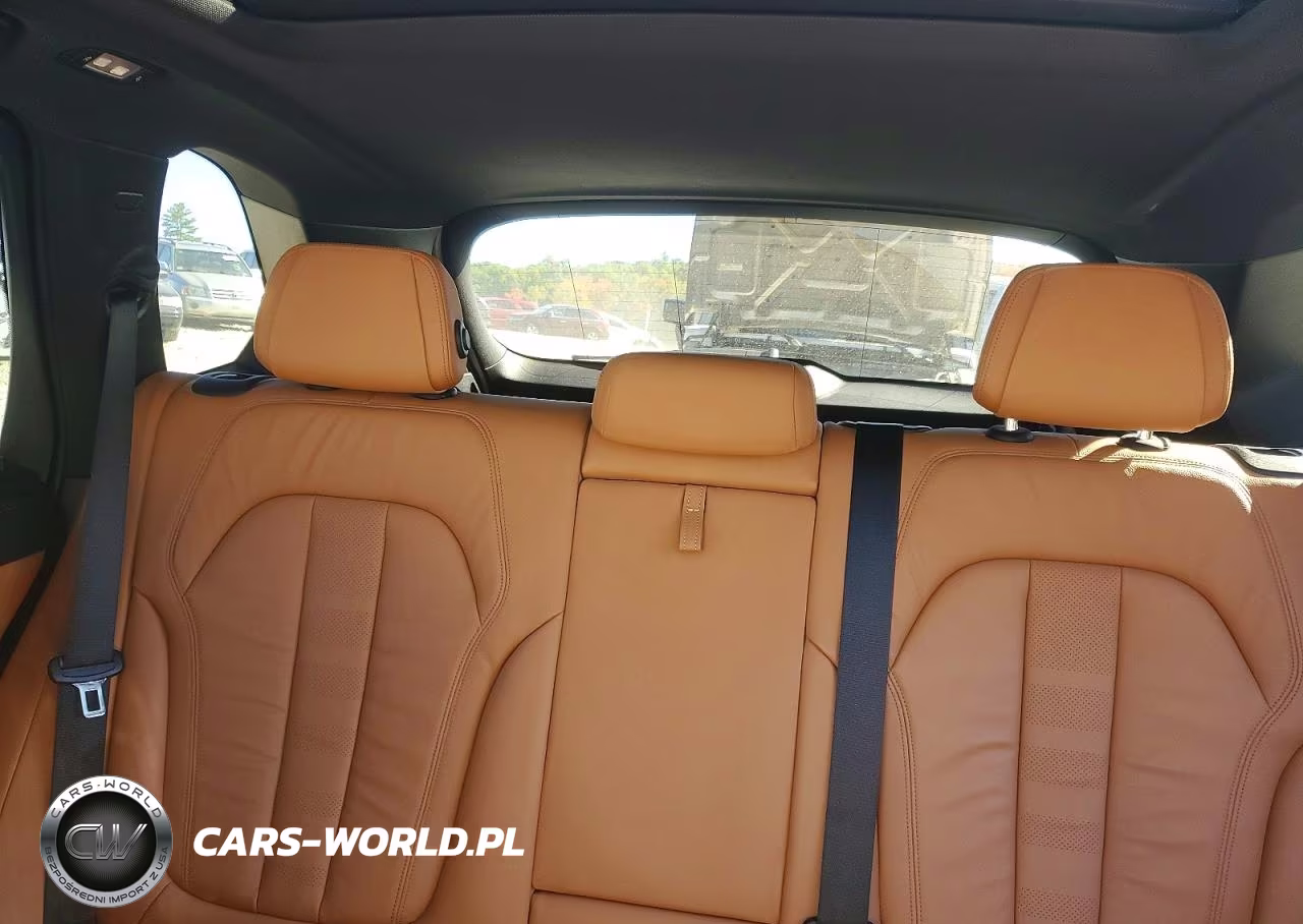 2019 BMW X5 xDrive40I VIN:5UXCR6C54KLB12574 - 10