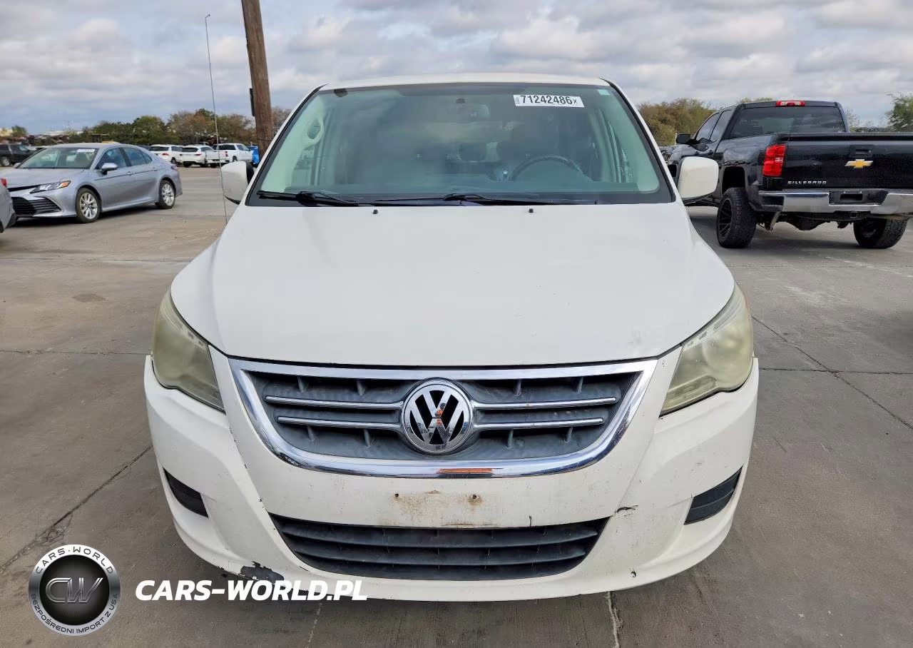 2010 Volkswagen Routan Se VIN:2V4RW3D13AR184535 - 5