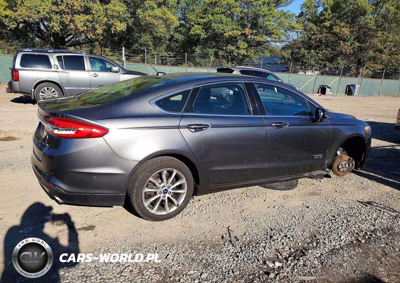 2017 Ford Fusion Se Phev VIN:3FA6P0PU9HR160765 - 3
