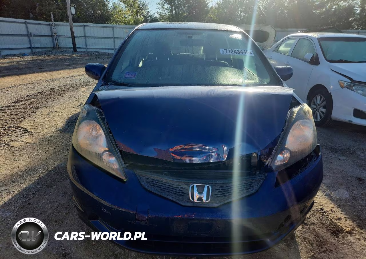 2013 Honda Fit VIN:JHMGE8H35DC020731 - 5