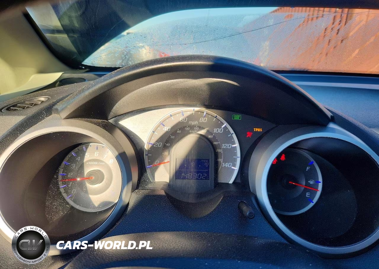 2013 Honda Fit VIN:JHMGE8H35DC020731 - 9