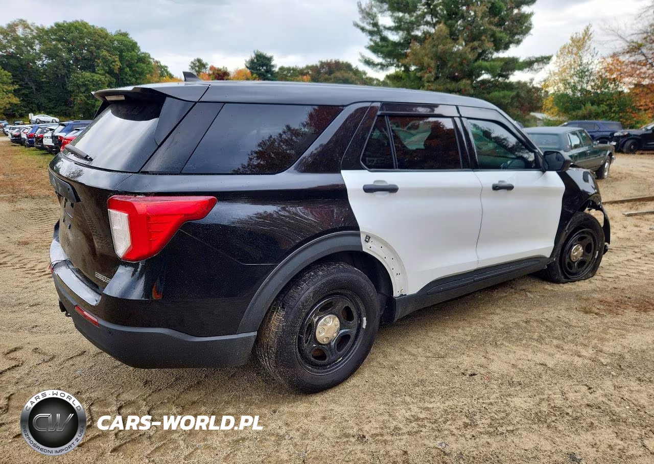 2022 Ford Explorer Police Interceptor VIN:1FM5K8AW2NNA02775 - 3