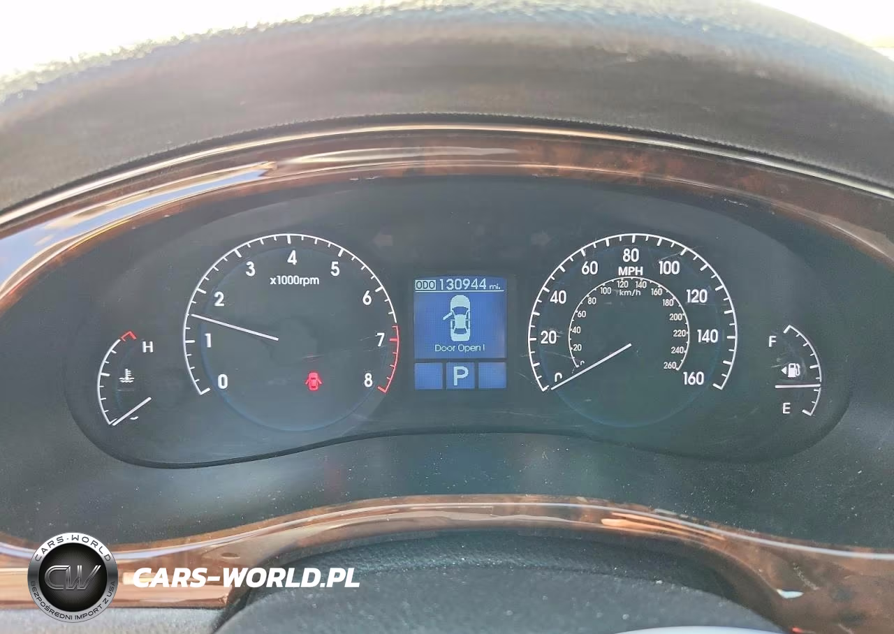 2010 Hyundai Genesis 3.8L VIN:KMHGC4DE7AU081457 - 9