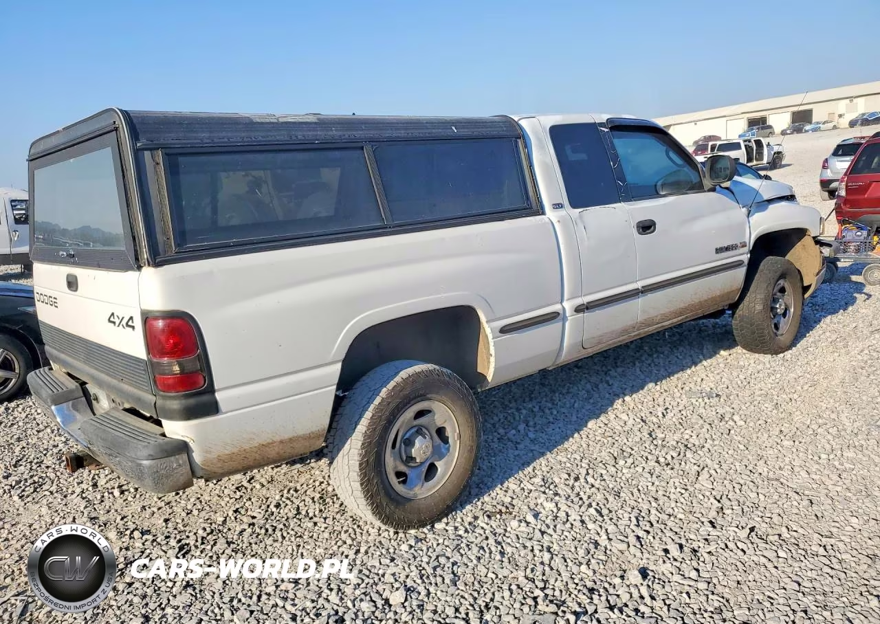 1999 Dodge Ram 1500 VIN:3B7HF13Y3XG211921 - 3