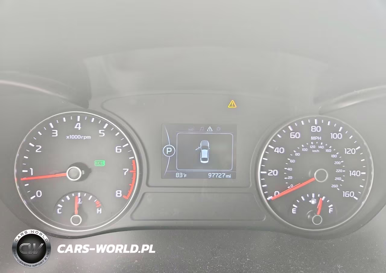2018 Kia Optima Lx VIN:5XXGT4L35JG261630 - 9