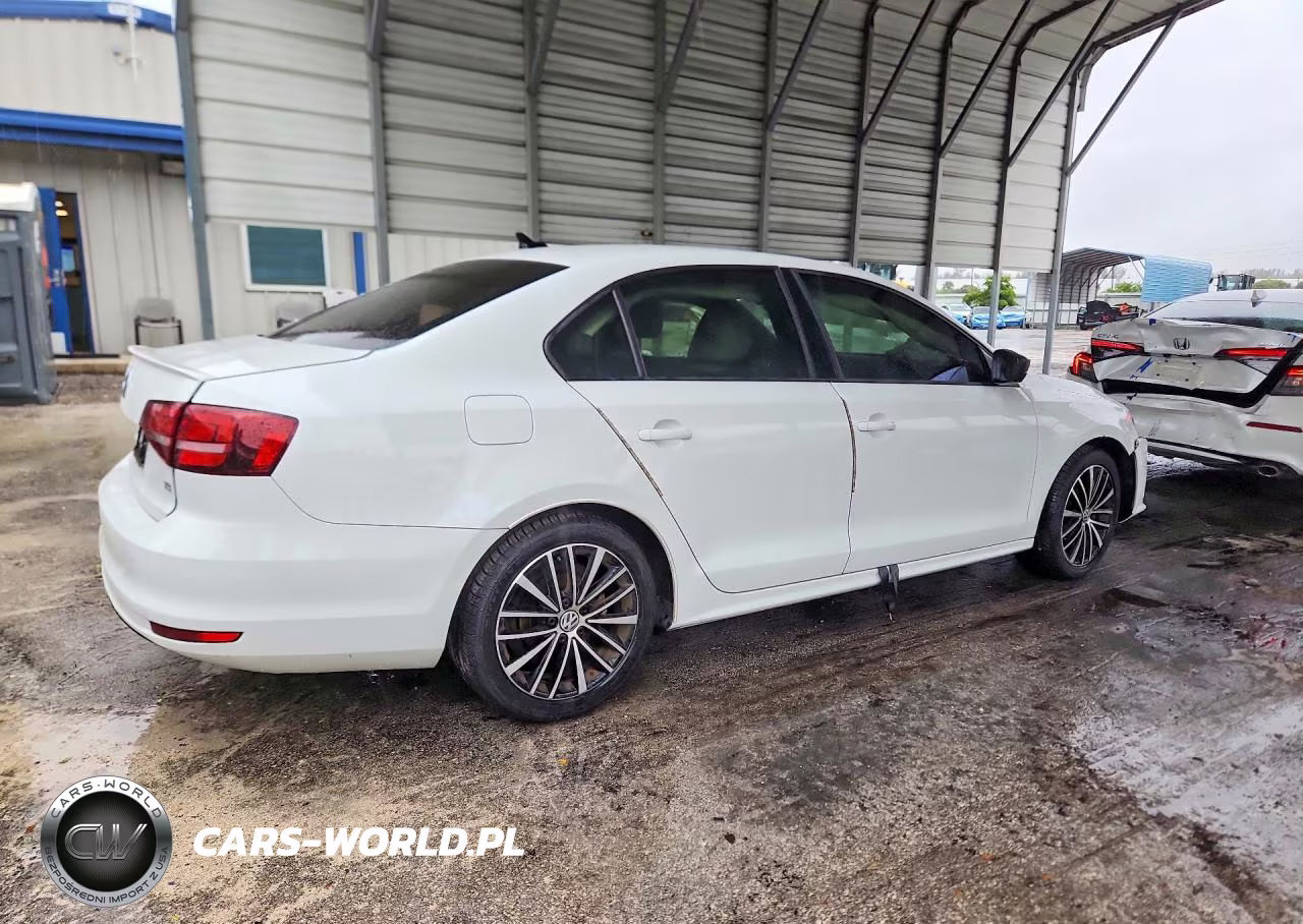 2016 Volkswagen Jetta Sport VIN:3VWD17AJ8GM306088 - 3