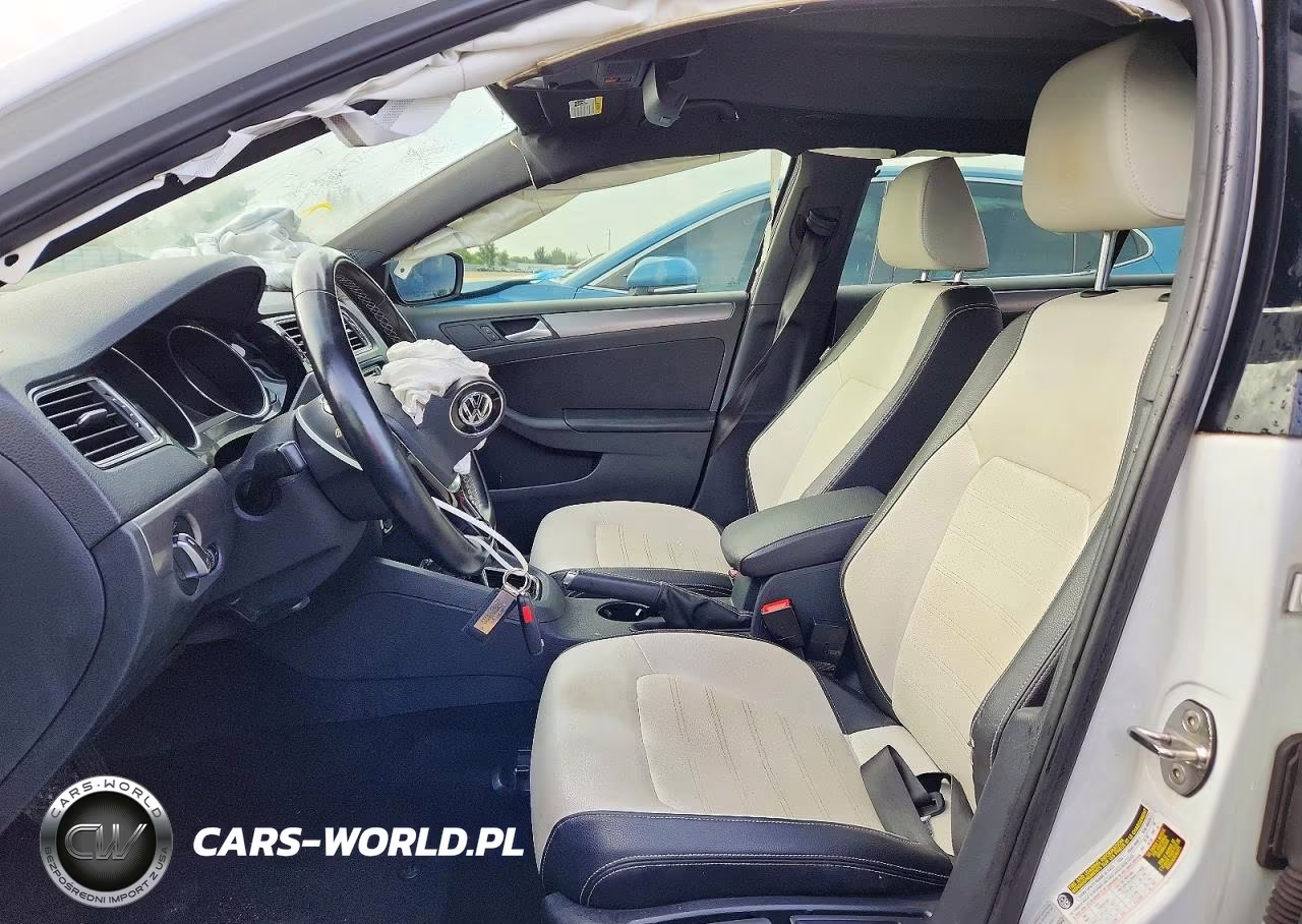 2016 Volkswagen Jetta Sport VIN:3VWD17AJ8GM306088 - 7