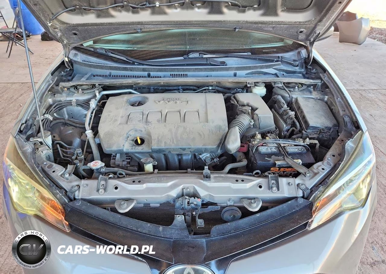 2018 Toyota Corolla Le VIN:5YFBURHE6JP826408 - 11