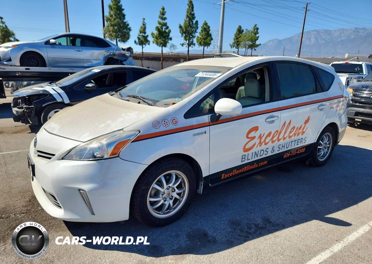 2012 Toyota Prius V Two – zdjęcie 1 z 12