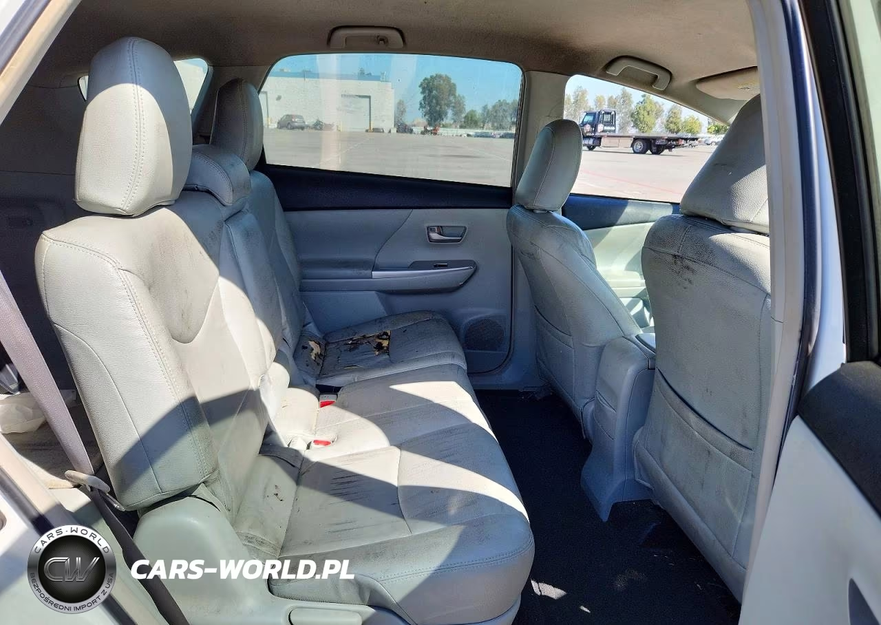 2012 Toyota Prius V Two VIN:JTDZN3EU7C3128227 - 10