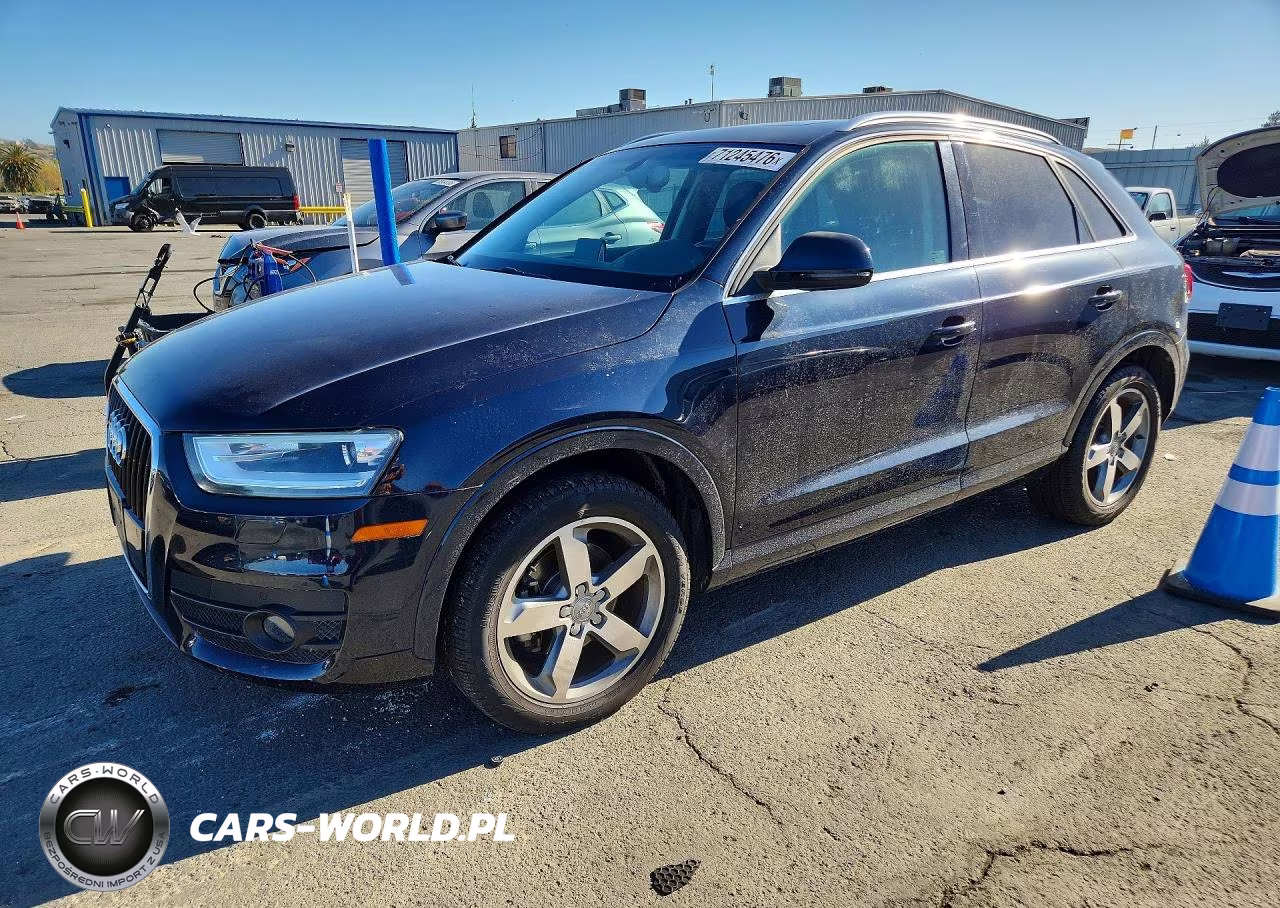2015 Audi Q3 Prestige VIN:WA1GFCFS8FR005775 - 1