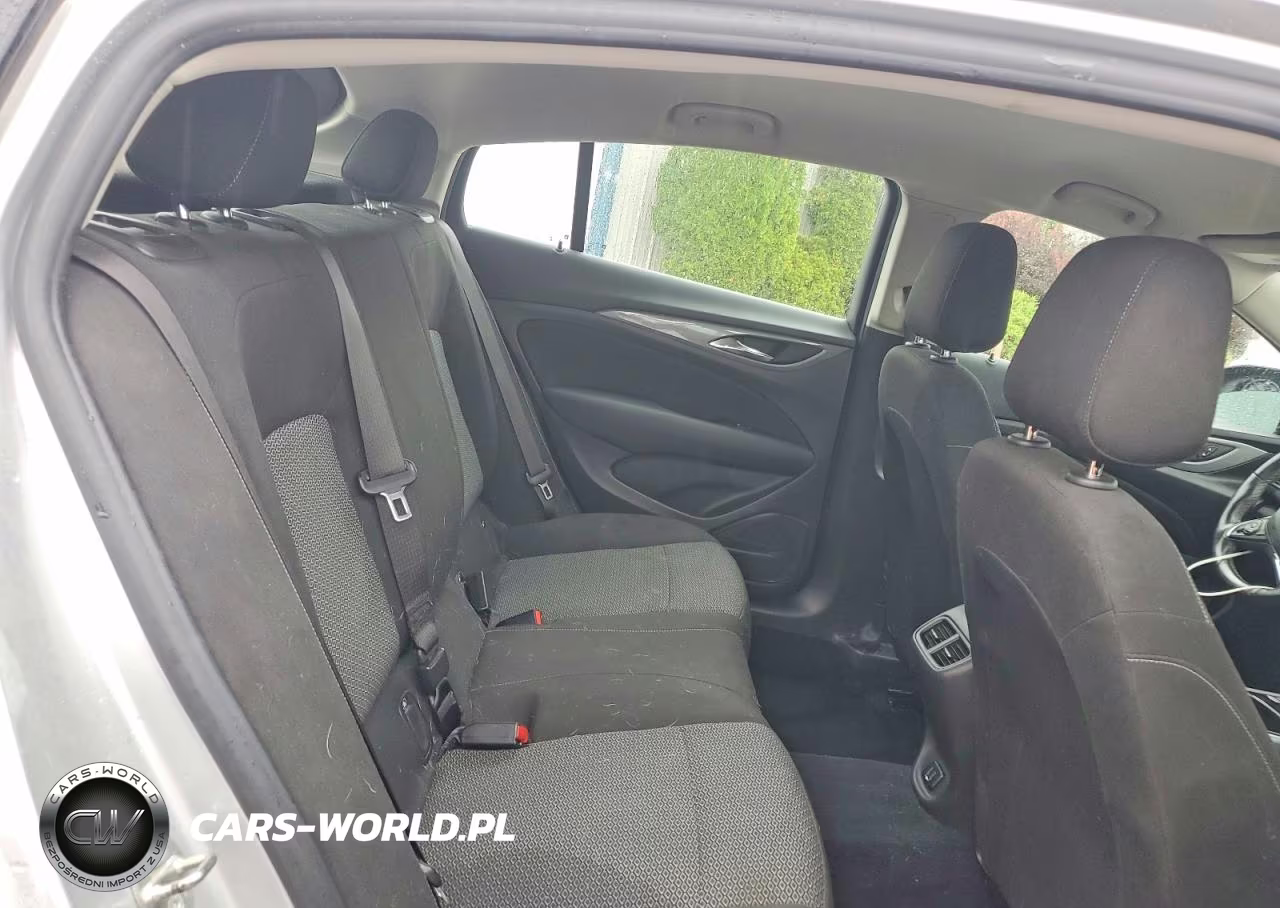 2018 Buick Regal Preferred VIN:W04GL6SX1J1077260 - 10