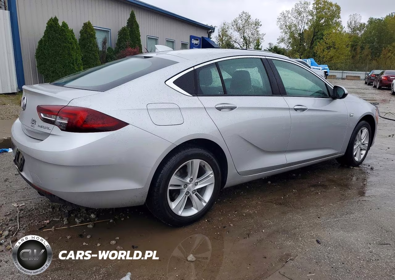 2018 Buick Regal Preferred VIN:W04GL6SX1J1077260 - 3