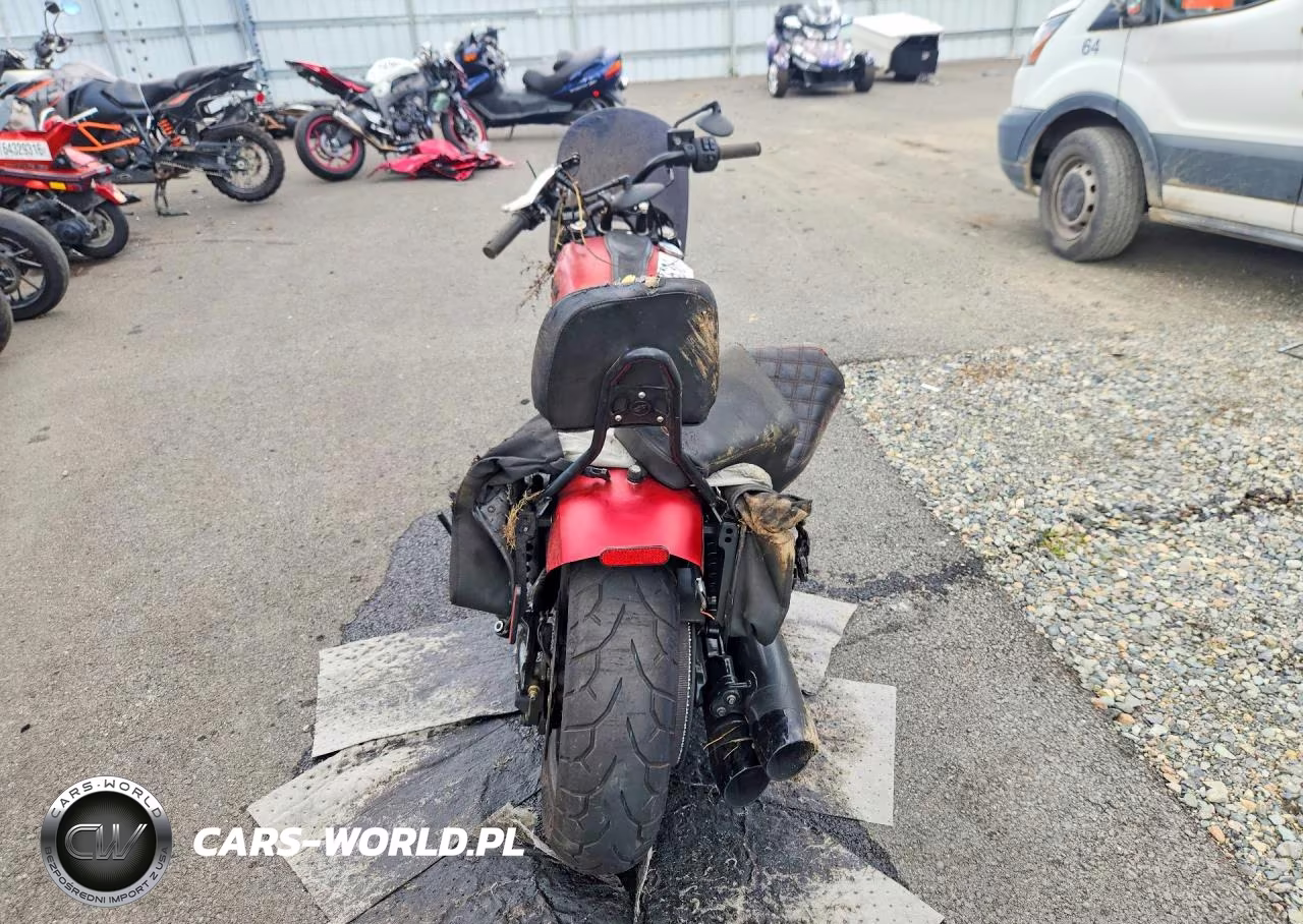 2022 Indian Motorcycle Co. Chief Abs VIN:56KDMBAG9N3002133 - 4