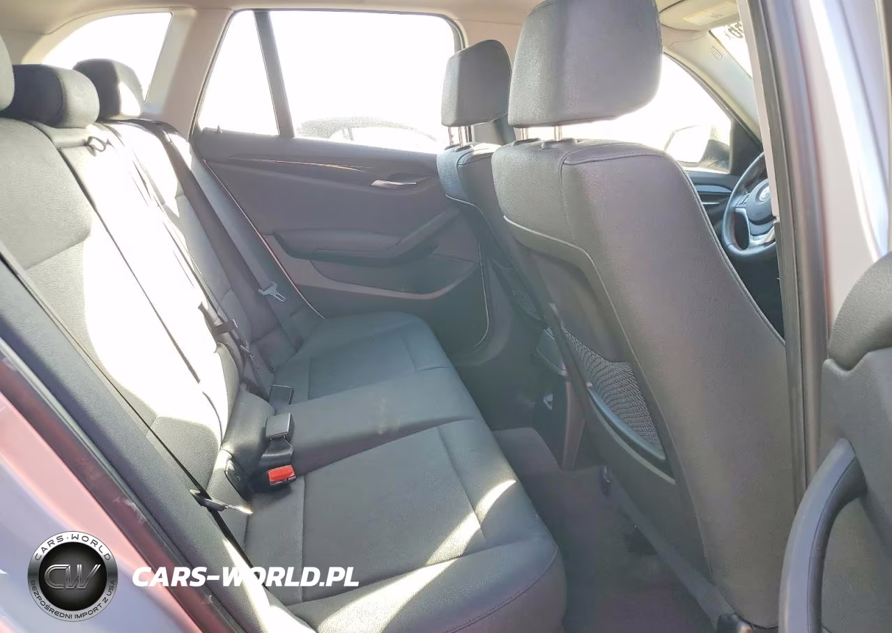 2015 BMW X1 xDrive28I VIN:WBAVL1C51FVY40713 - 10