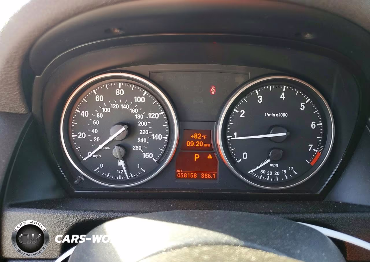 2015 BMW X1 xDrive28I VIN:WBAVL1C51FVY40713 - 9