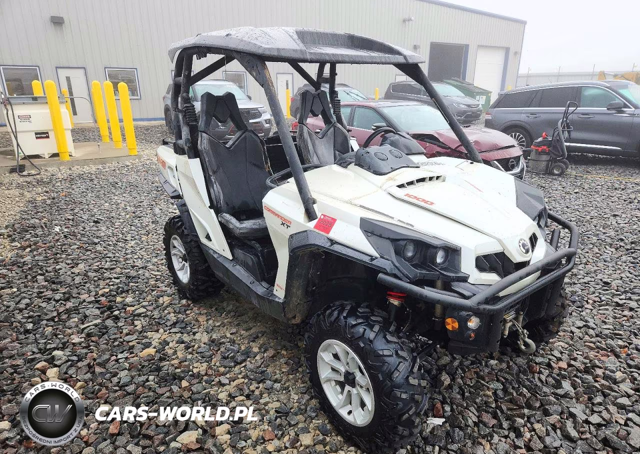 2015 Can-Am Commander Xt Utility Vehicle VIN:3JBKKAP26FJ000904 - 1