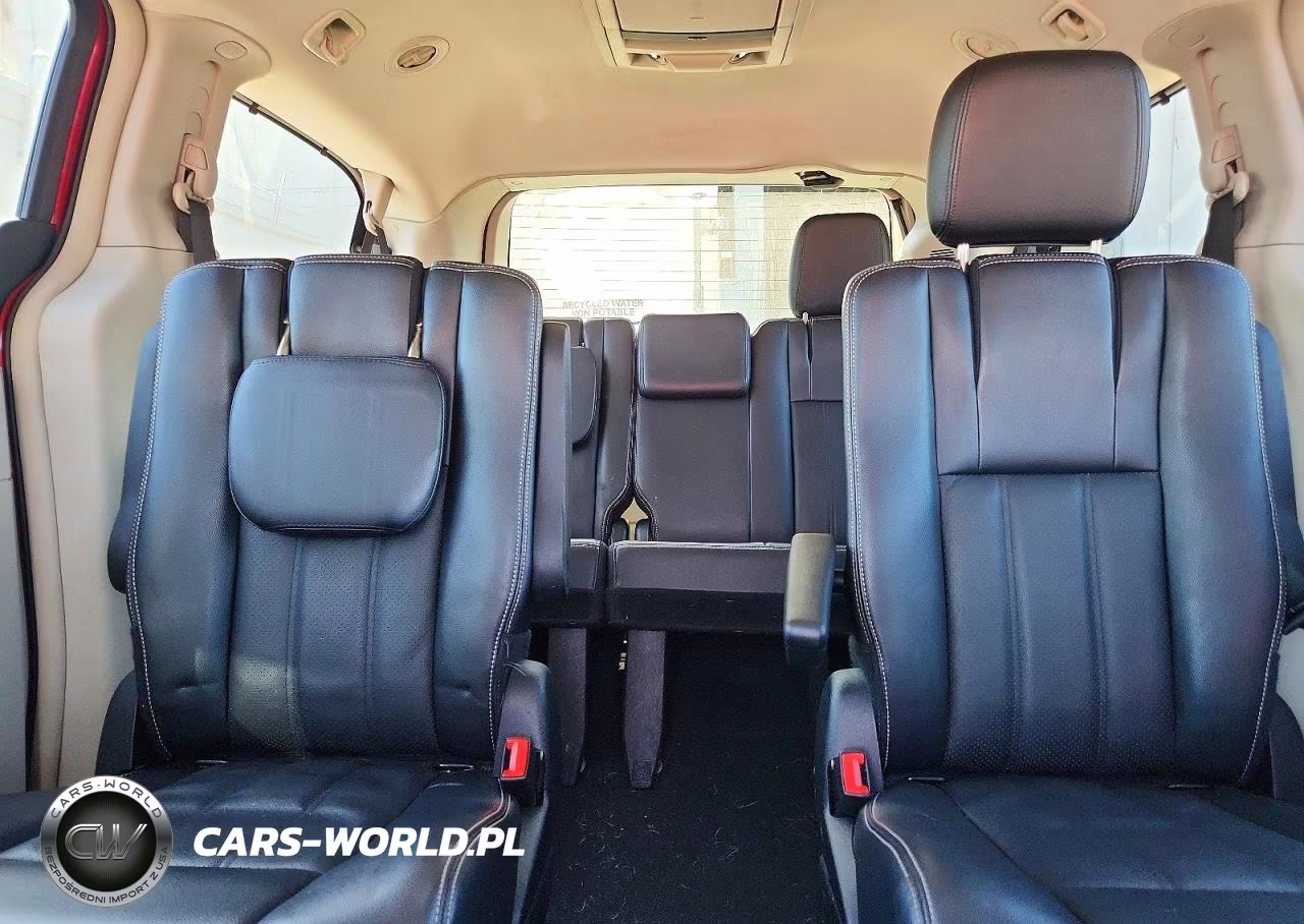 2013 Chrysler Town & Country Touring L VIN:2C4RC1CG0DR714901 - 10