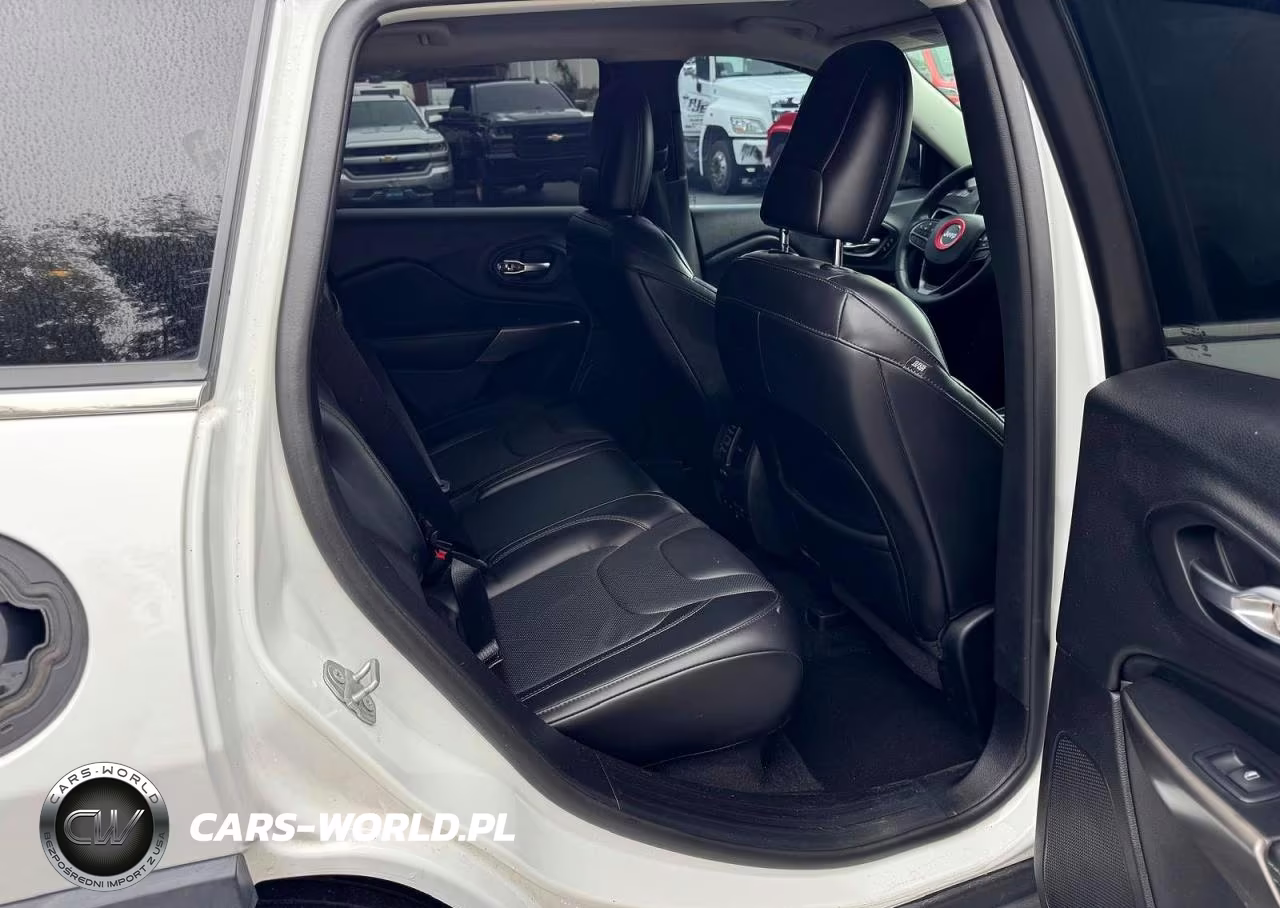 2019 Jeep Cherokee Limited VIN:1C4PJMDN0KD257566 - 9