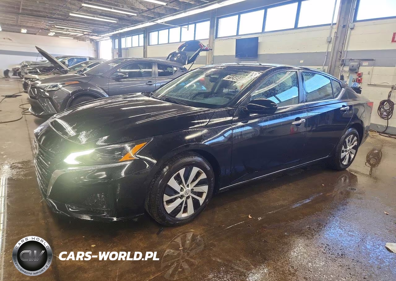 2023 Nissan Altima S